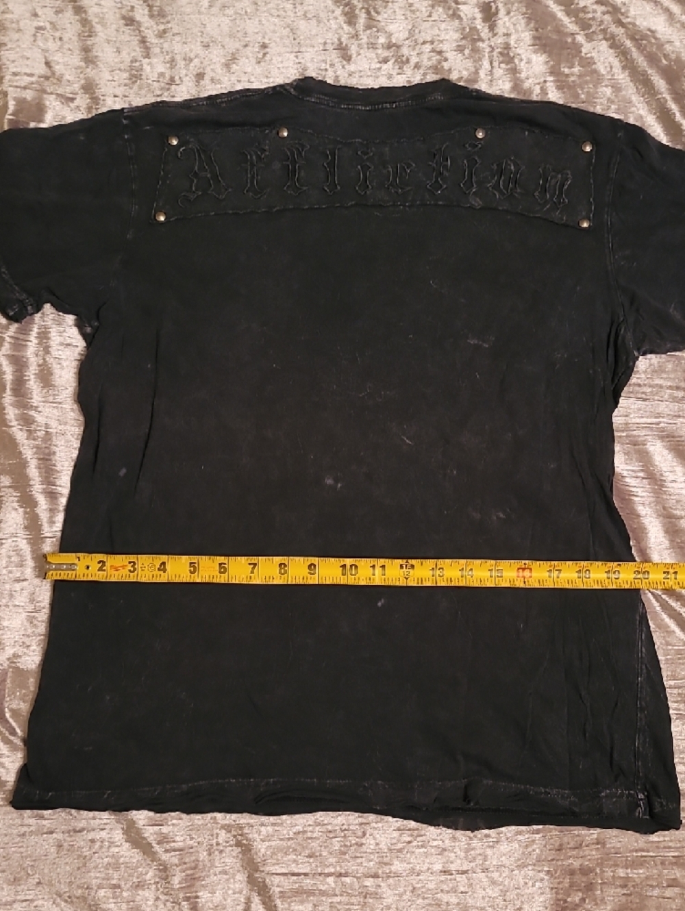 Affliction Studded Men's Medium Black Shirt 2 small holes - Picture 6 of 9